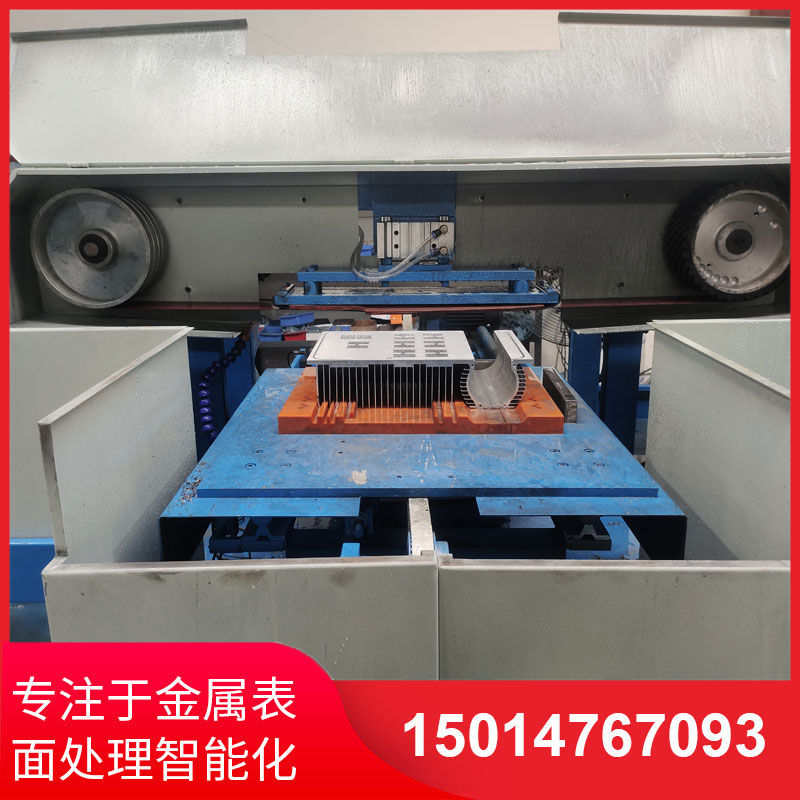 鋁材(cai)直(zhi)紋(wen)拉(la)絲機定(ding)製(zhi)