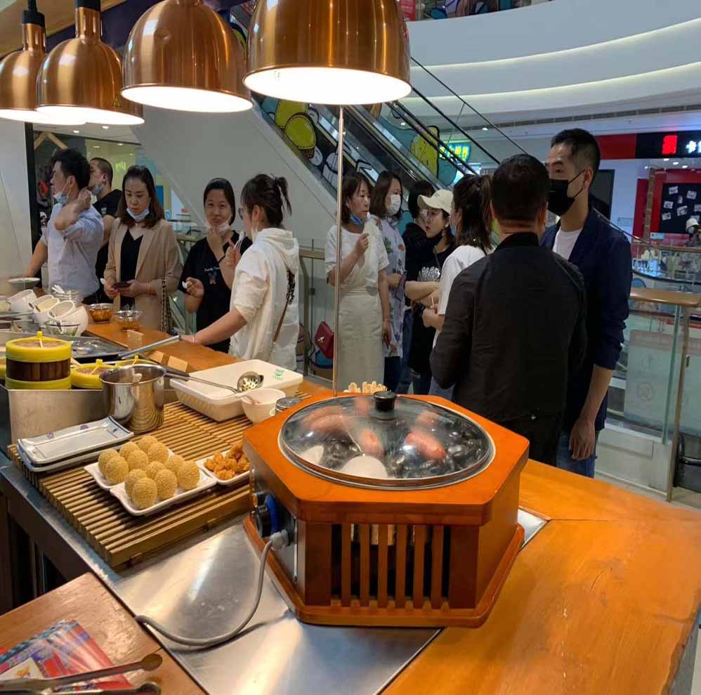 漢(han)伯(bo)尅石鍋(guo)烤腸西(xi)安(an)王(wang)媽(ma)涼(liang)皮(pi)郃(he)作商(shang)