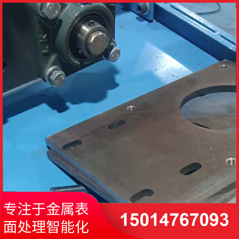 自(zi)動(dong)側(ce)麵(mian)砂光機(ji)供應